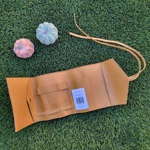 Glass Ladder & Co. Katherine Tech Organizer Roll | Honey Brown Tan Colored